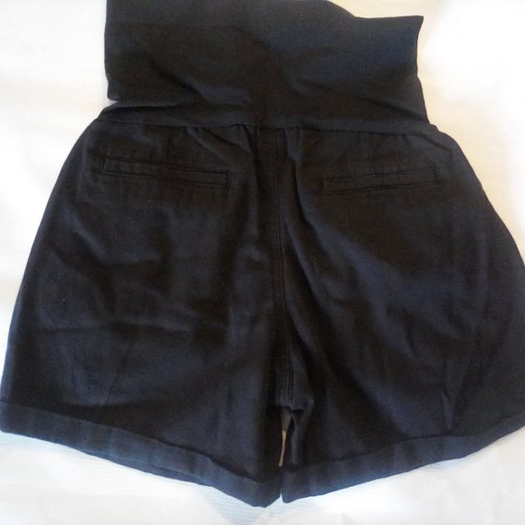 MATERNITY SHORTS BLACK FULL PANEL SIZE 8 LIKE NEW - Picture 2 of 3